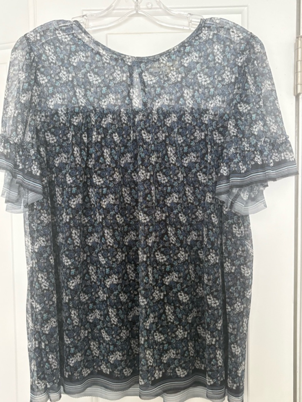 Max Studio Navy Floral Short Sleeve Blouse